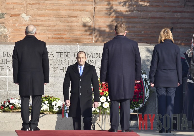 президентът румен радев