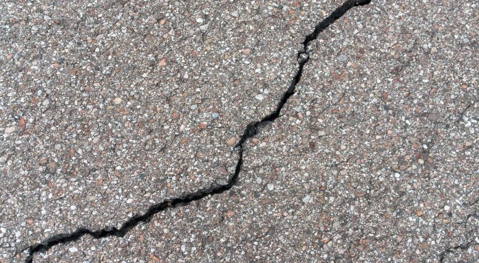 Asphalt-Crack