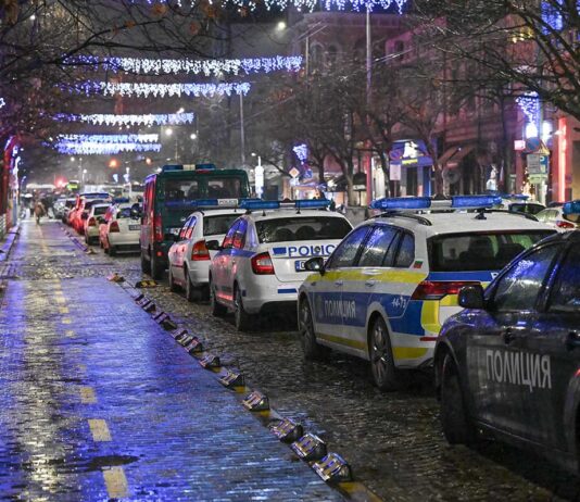 Глобиха млада шофьорка с 1500 евро и 12 месеца без право да шофира заради дрифт policeiski-koli-police