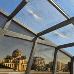 Счупени стъкла на метростанция Владимир Вазов